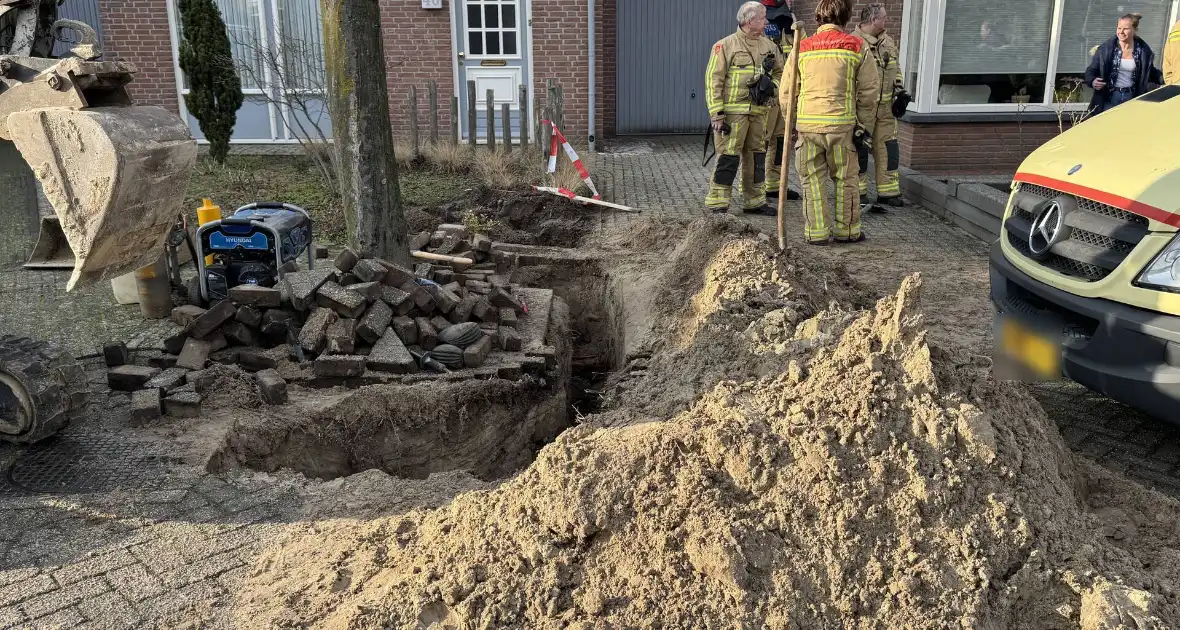 Gaslek gedicht tijdens graafwerkzaamheden - Foto 6