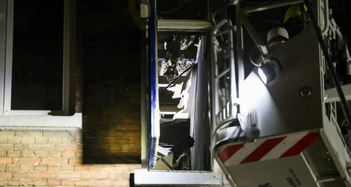 Brand in portiekwoning leidt tot evacuatie bewoners - Foto 9