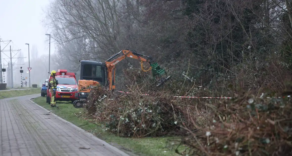 Tientallen vaten ontdekt in bosschages