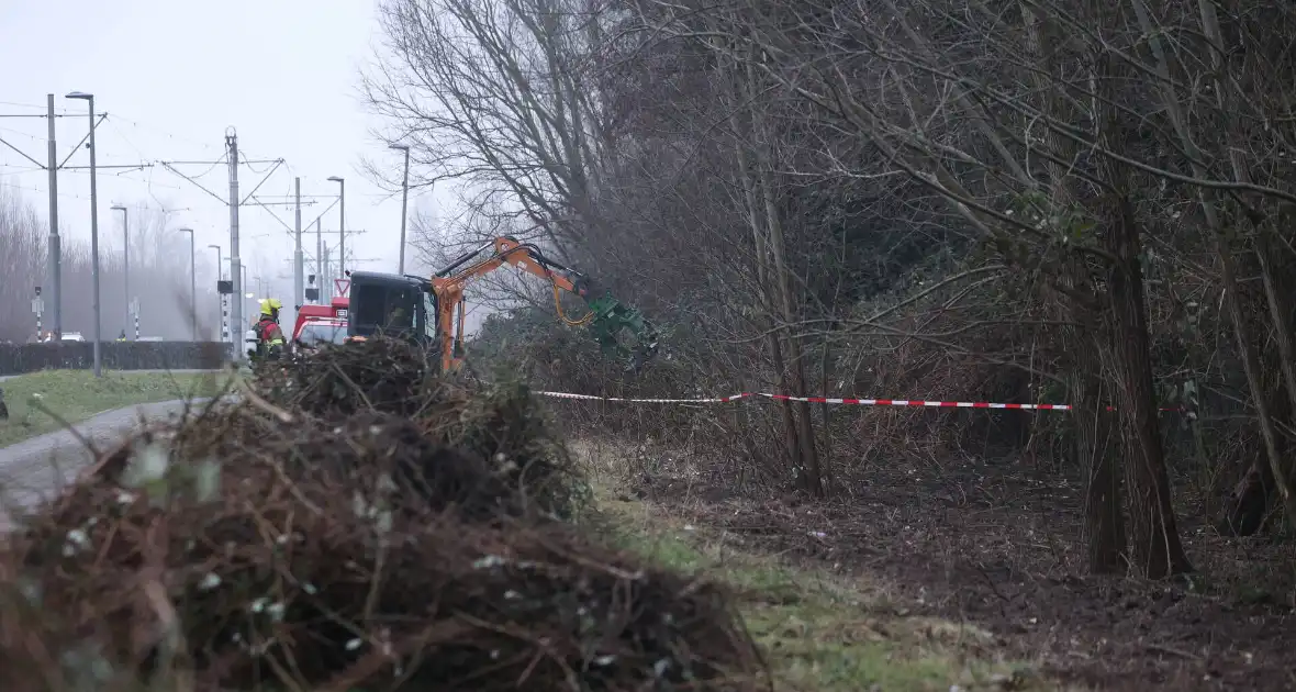 Tientallen vaten ontdekt in bosschages - Foto 11