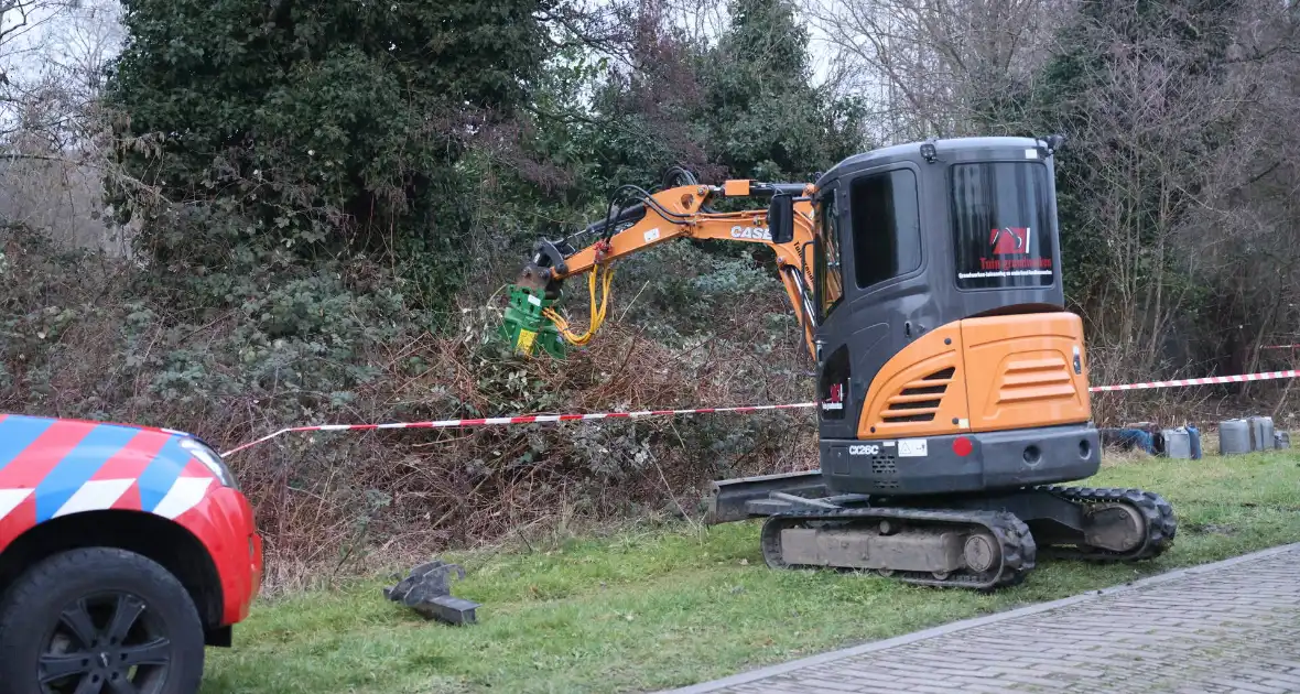 Tientallen vaten ontdekt in bosschages - Foto 17