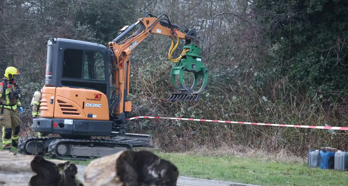 Tientallen vaten ontdekt in bosschages - Foto 7