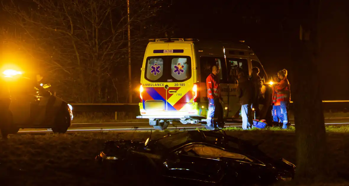 Enorme schade bij ongeval met personenauto - Foto 1