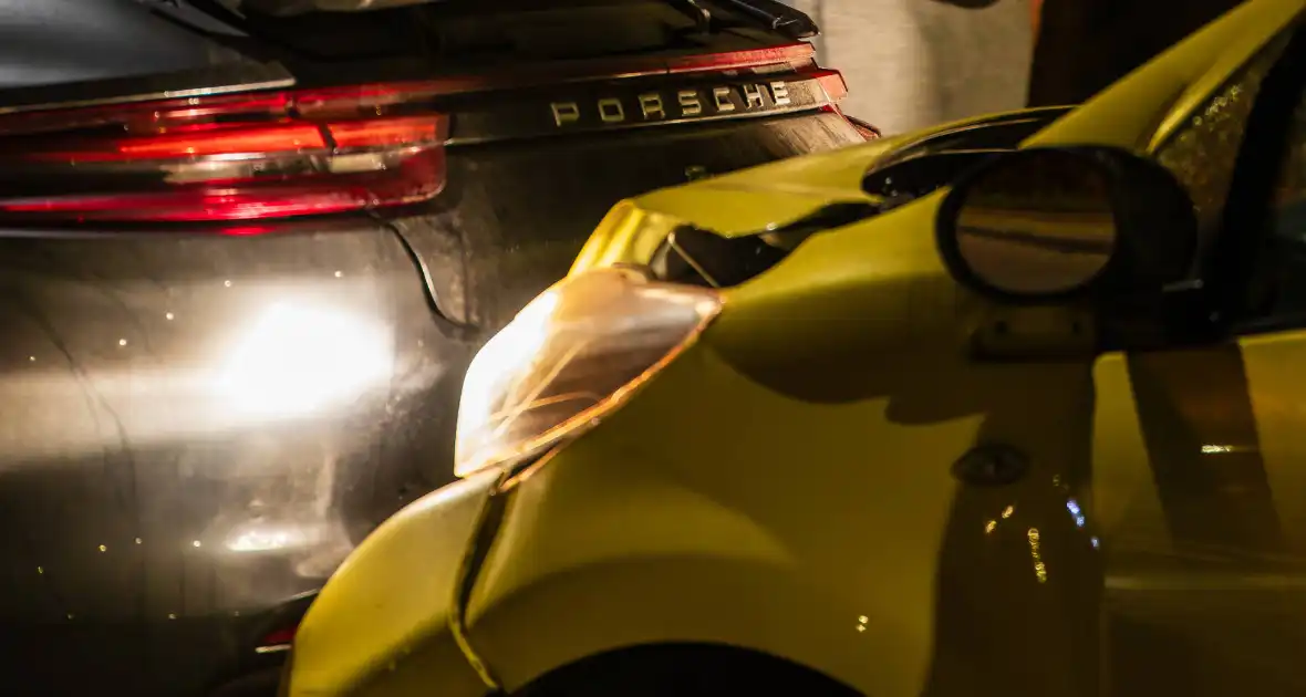 Dure Porsche betrokken bij ongeval - Foto 9