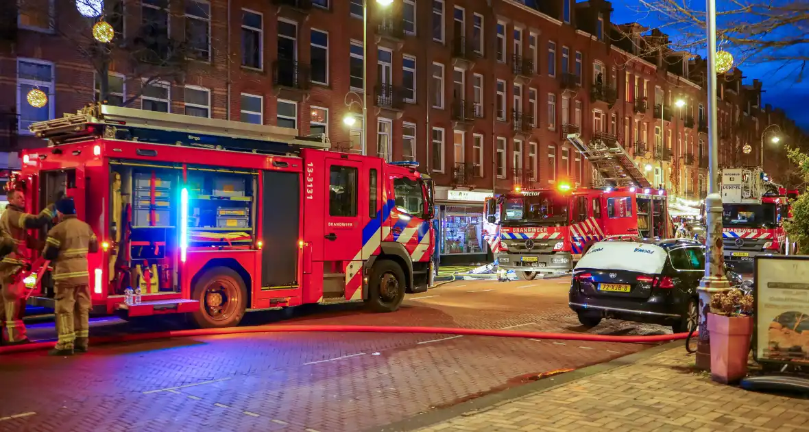 Grote brand op woning in Amsterdam - Foto 1