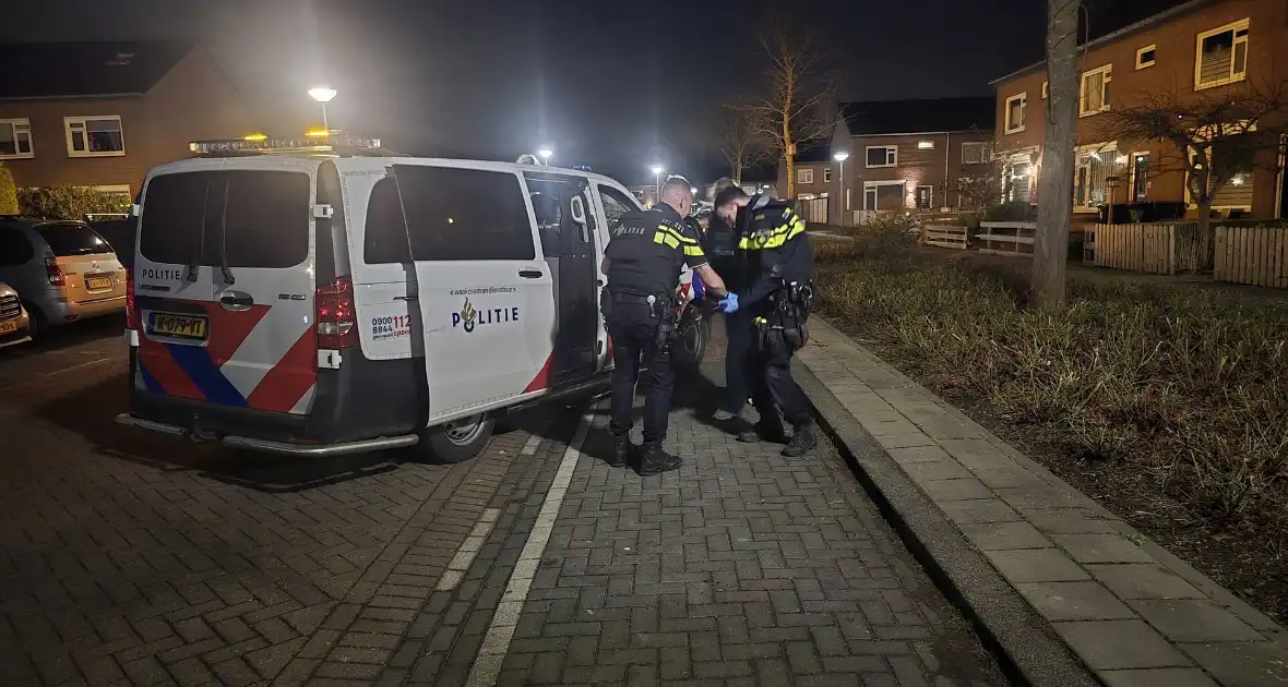 Wapens gevonden na melding steekpartij - Foto 1