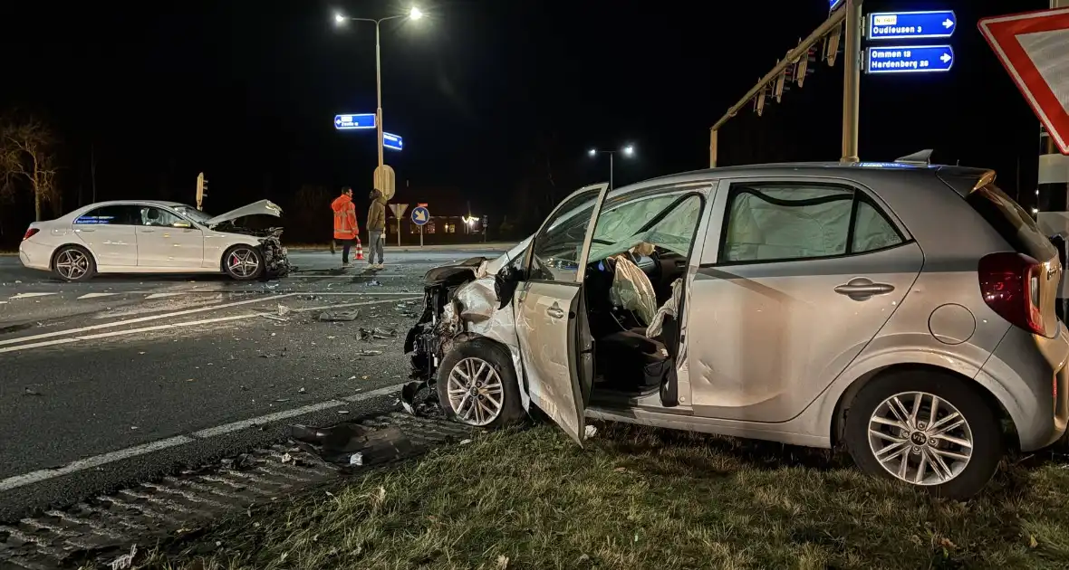 Aanrijding op N340 leidt tot verkeersafsluiting - Foto 3