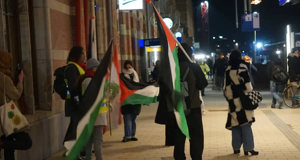 Demonstratie trekt aandacht in centrum - Foto 10