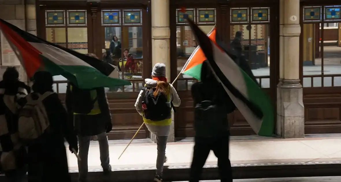 Demonstratie trekt aandacht in centrum - Foto 5