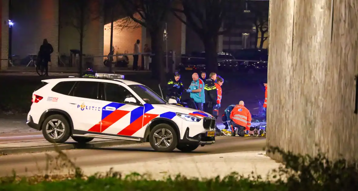 persoon gewond na val van viaduct - Foto 3