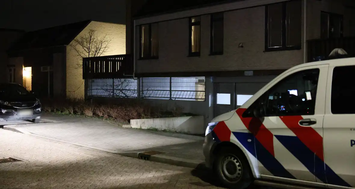 Cobra's en benzine aangetroffen in woning - Foto 3