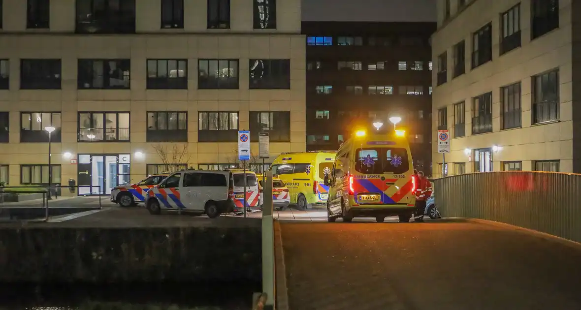Onderzoek naar woningoverval en steekincident - Foto 1
