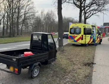 Botsing tussen piaggo en personenauto