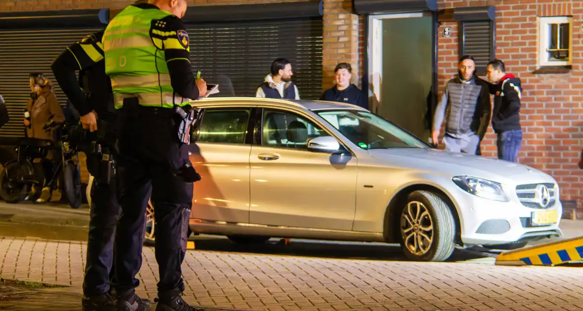 Man schiet op auto na ruzie - Foto 1