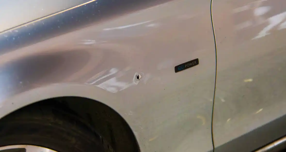 Man schiet op auto na ruzie - Foto 9
