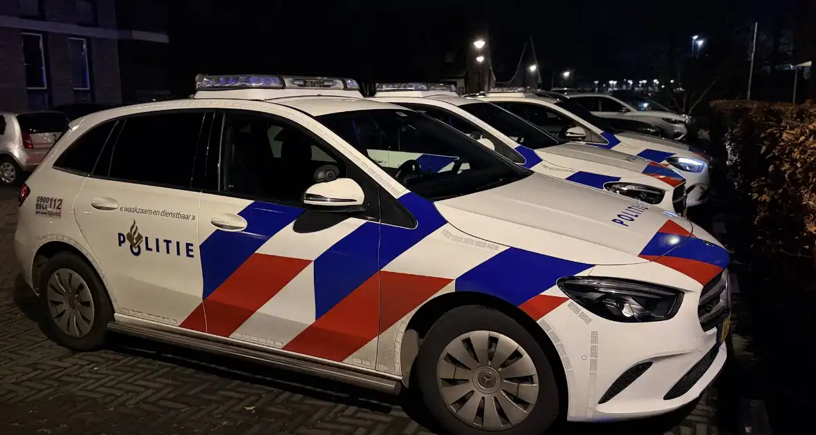 Woningbrand leidt tot evacuatie en gewonden - Foto 2