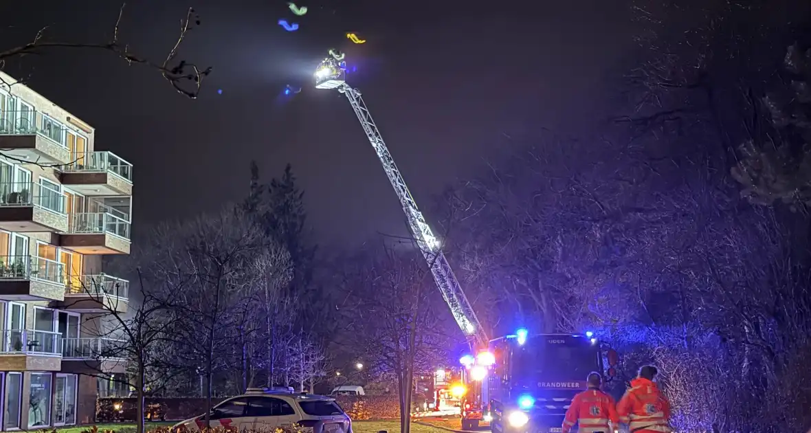 Woningbrand leidt tot evacuatie en gewonden - Foto 8