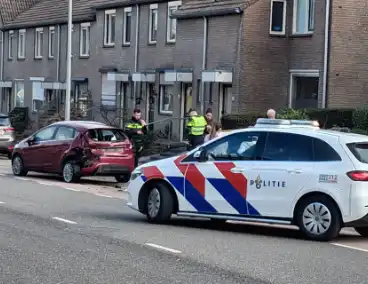 Ongeval zorgt voor schade aan voertuigen