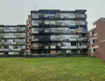 Grote woningbrand verwoest appartement