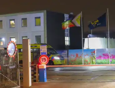 Steekincident op asielboot leidt tot ambulance-inzet