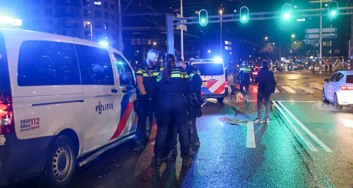 Politieachtervolging eindigt op Erasmusbrug - Foto 10