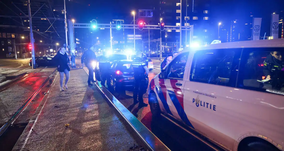 Politieachtervolging eindigt op Erasmusbrug - Foto 14