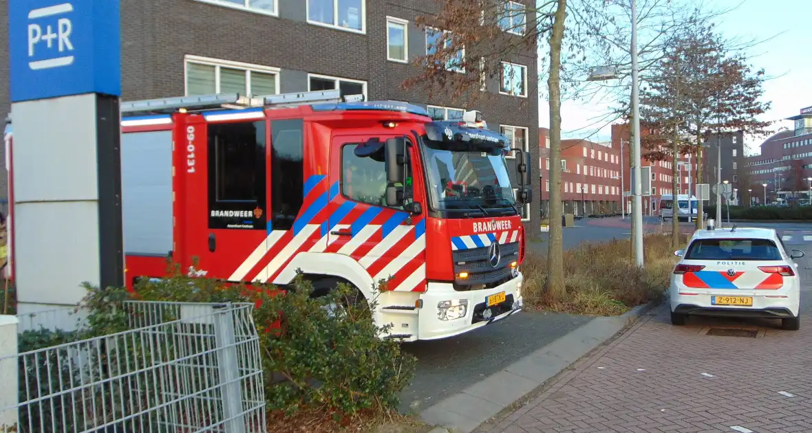 Brand verwoest bank - Foto 1