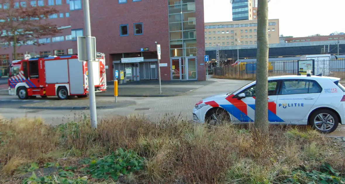 Brand verwoest bank - Foto 2