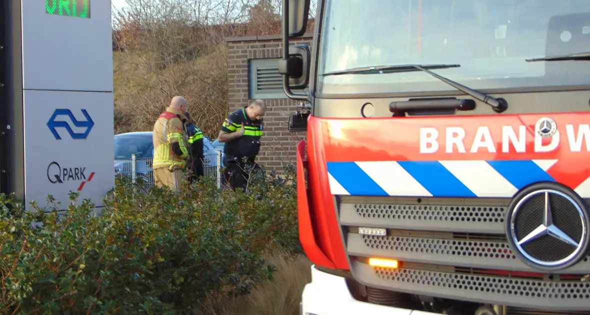 Brand verwoest bank - Foto 5