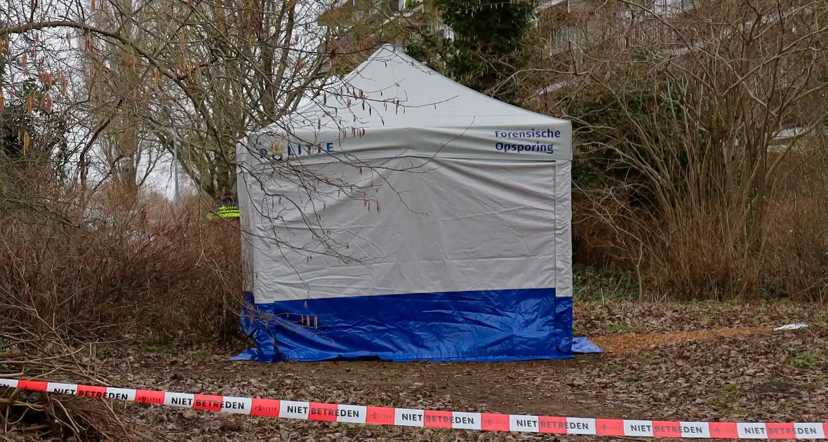 FO onderzoekt aantreffen overleden persoon - Foto 1