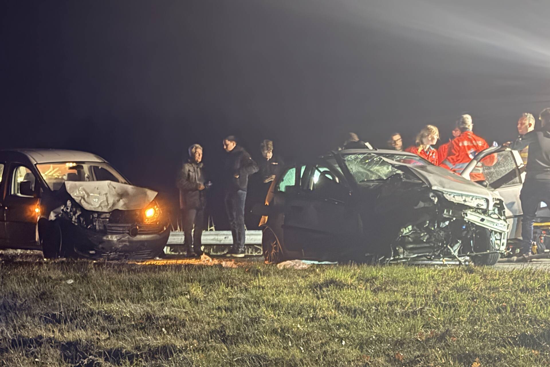 Ernstig ongeval met meerdere auto's en gewonden