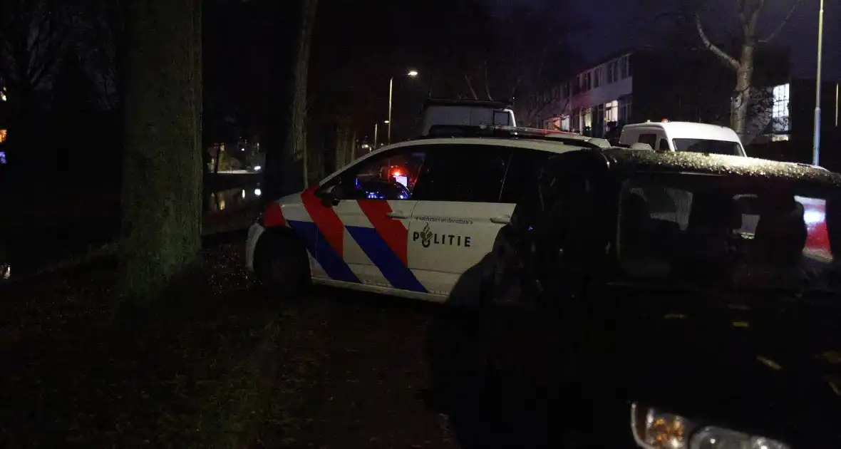 Team Parate Eenheid houdt persoon aan in woning - Foto 2
