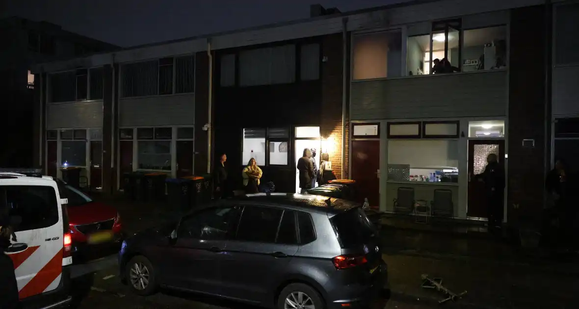 Team Parate Eenheid houdt persoon aan in woning - Foto 7