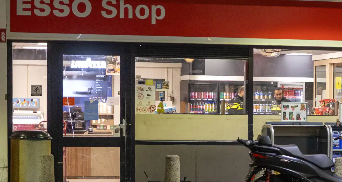 Tankstation overvallen in Amsterdam - Foto 1