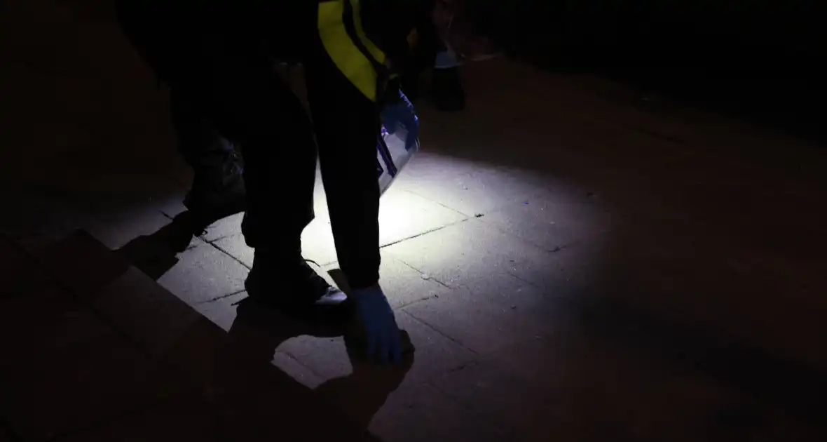 Explosie bij portiekwoning veroorzaakt aanzienlijke schade - Foto 19