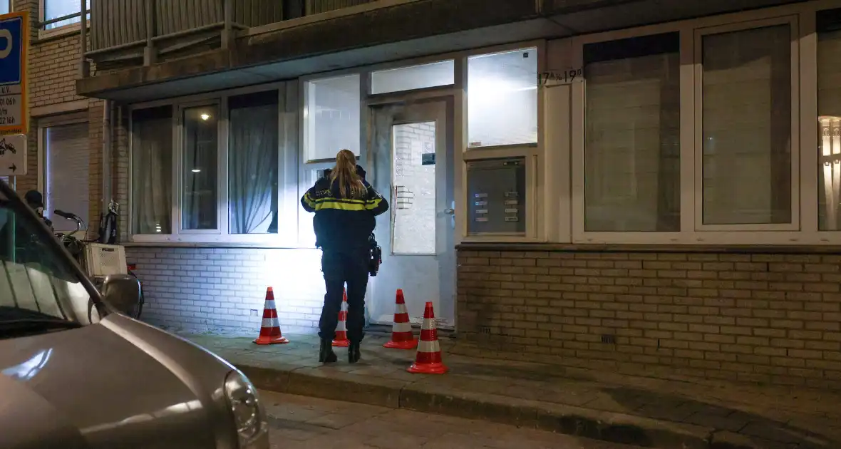 Explosie bij portiekwoning veroorzaakt aanzienlijke schade - Foto 21