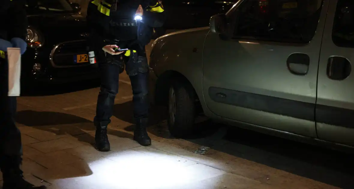 Explosie bij portiekwoning veroorzaakt aanzienlijke schade - Foto 30