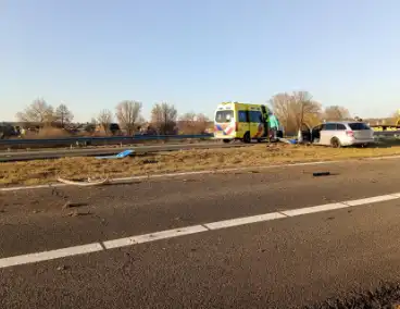 Automobilist verliest macht over het stuur en ramt een verkeersbord