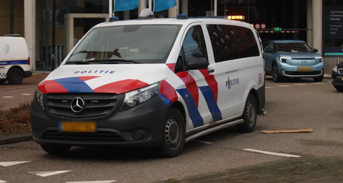 Gewonde na ongeval op beruchte rotonde - Foto 1