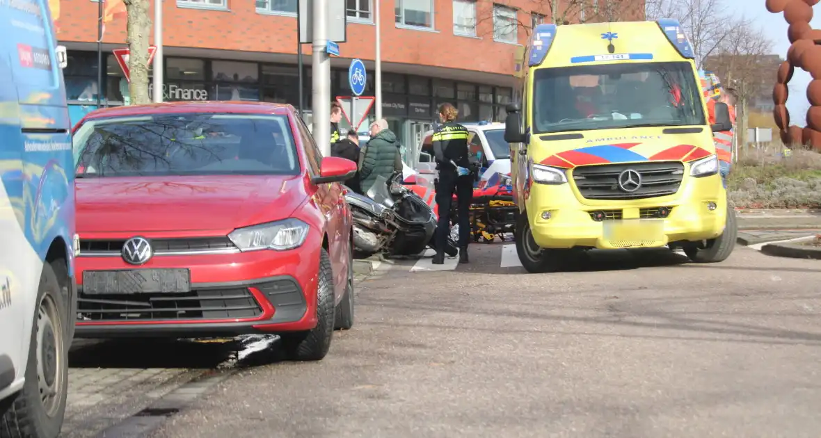 Gewonde na ongeval op beruchte rotonde - Foto 4
