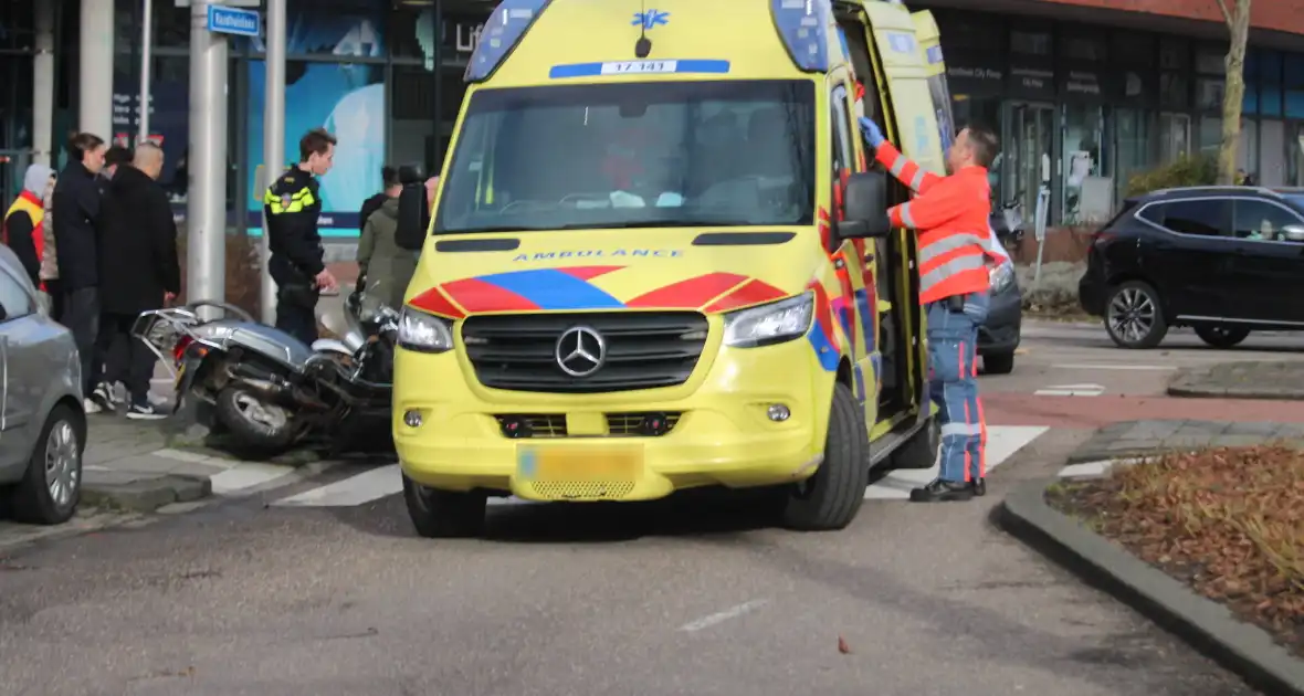 Gewonde na ongeval op beruchte rotonde - Foto 5