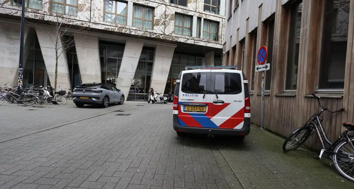 Vrouw steekt man en beide naar ziekenhuis - Foto 3
