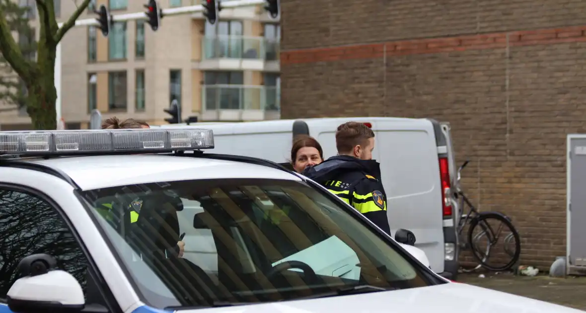 Barbecue zorgt voor brandmelding in flatwoning - Foto 1