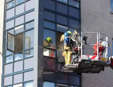 Meerdere woningen ontruimd door felle brand in seniorenflat