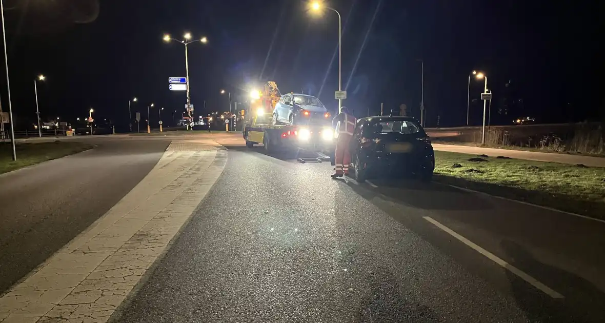 Ongeval met twee voertuigen zorgt voor schade - Foto 1