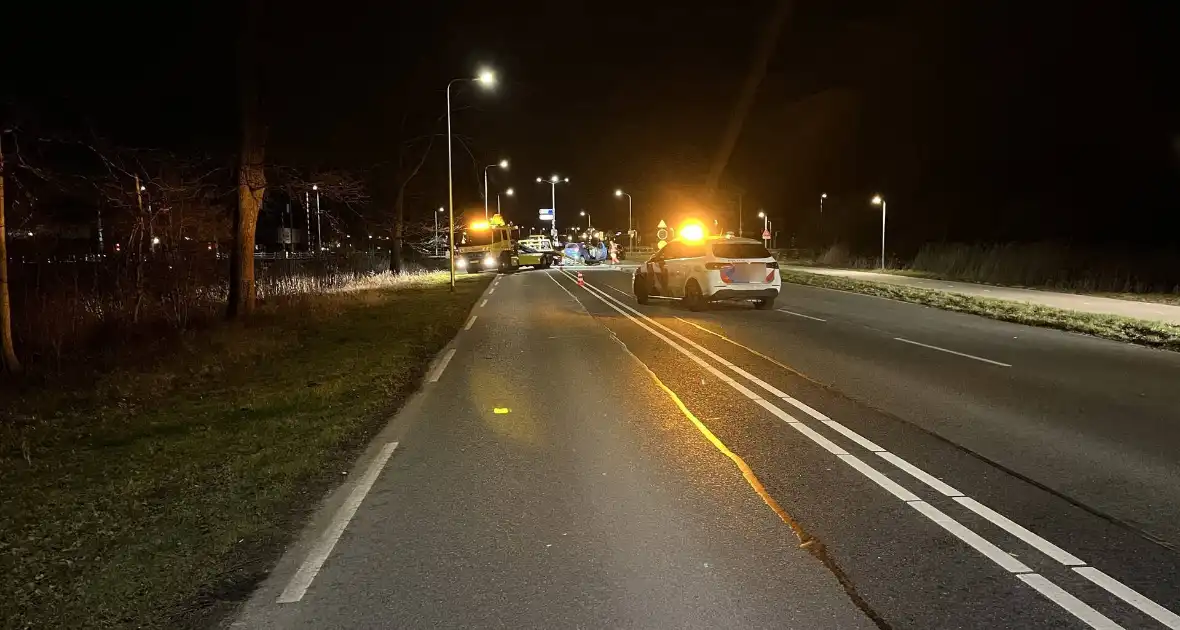 Ongeval met twee voertuigen zorgt voor schade - Foto 8