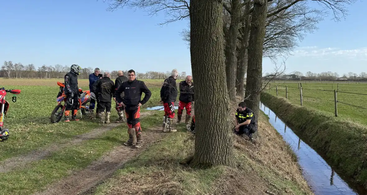 Motorrijder zwaargewond bij ongeval tijdens tour - Foto 7