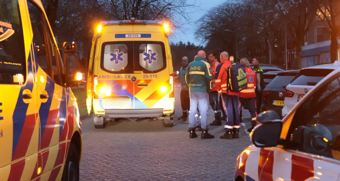 Fietser raakt zwaargewond bij aanrijding met auto - Foto 17