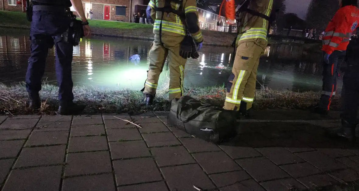 Persoon te water leidt tot grote hulpverlening - Foto 1