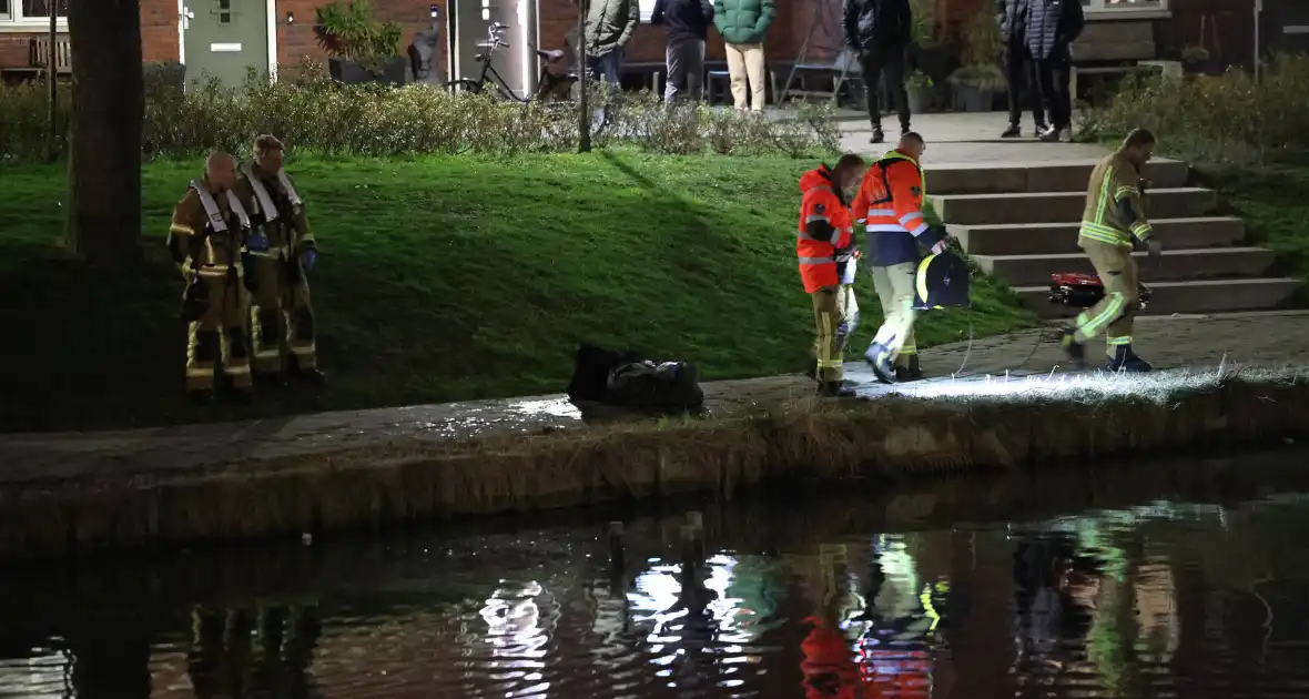 Persoon te water leidt tot grote hulpverlening - Foto 11